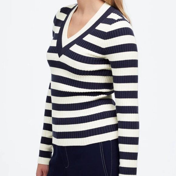 Madewell V-Neck Sweater in Stripe Size XS - Picture 3 of 13